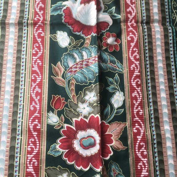 Wyngard Decorative Fabric. Floral and Stripes. - Picture 8 of 9